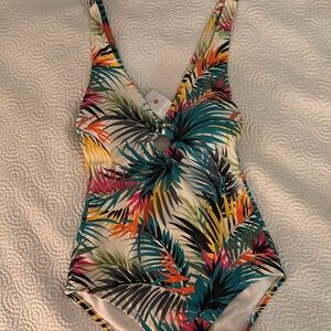 NWT Shade & Shore Swimsuit